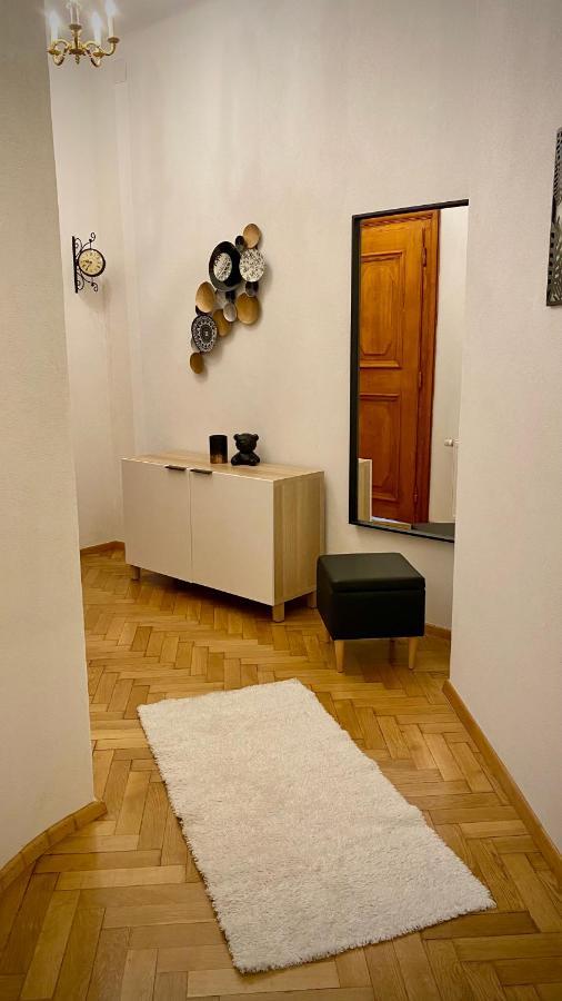 Apartment Im Gruenen ลีโอเบน ภายนอก รูปภาพ