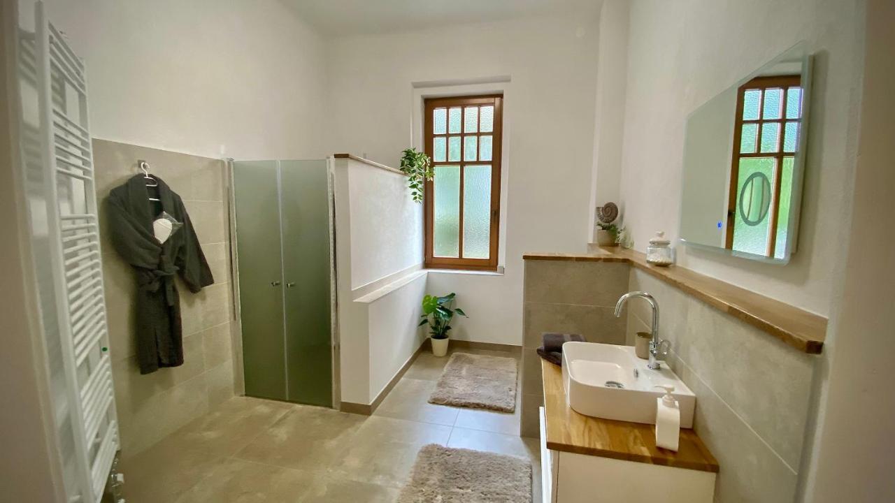 Apartment Im Gruenen ลีโอเบน ภายนอก รูปภาพ